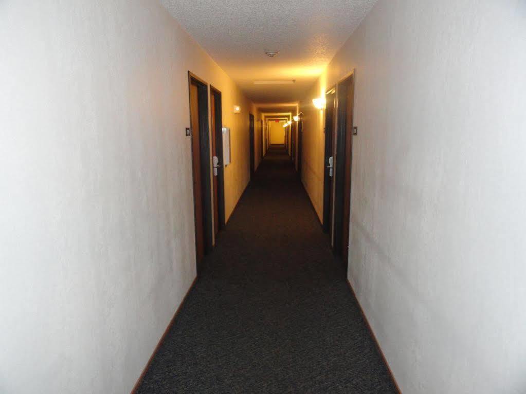 Hotel Super 8 By Wyndham Wayne Exterior foto